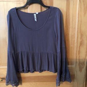 Gray misses top by old fellow small